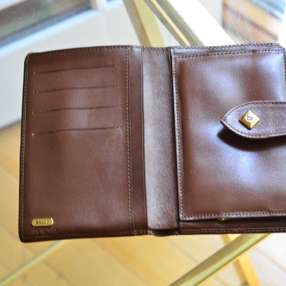Bally Classic Wallet With Kisslock Coin Pocket - Picture 7 of 14